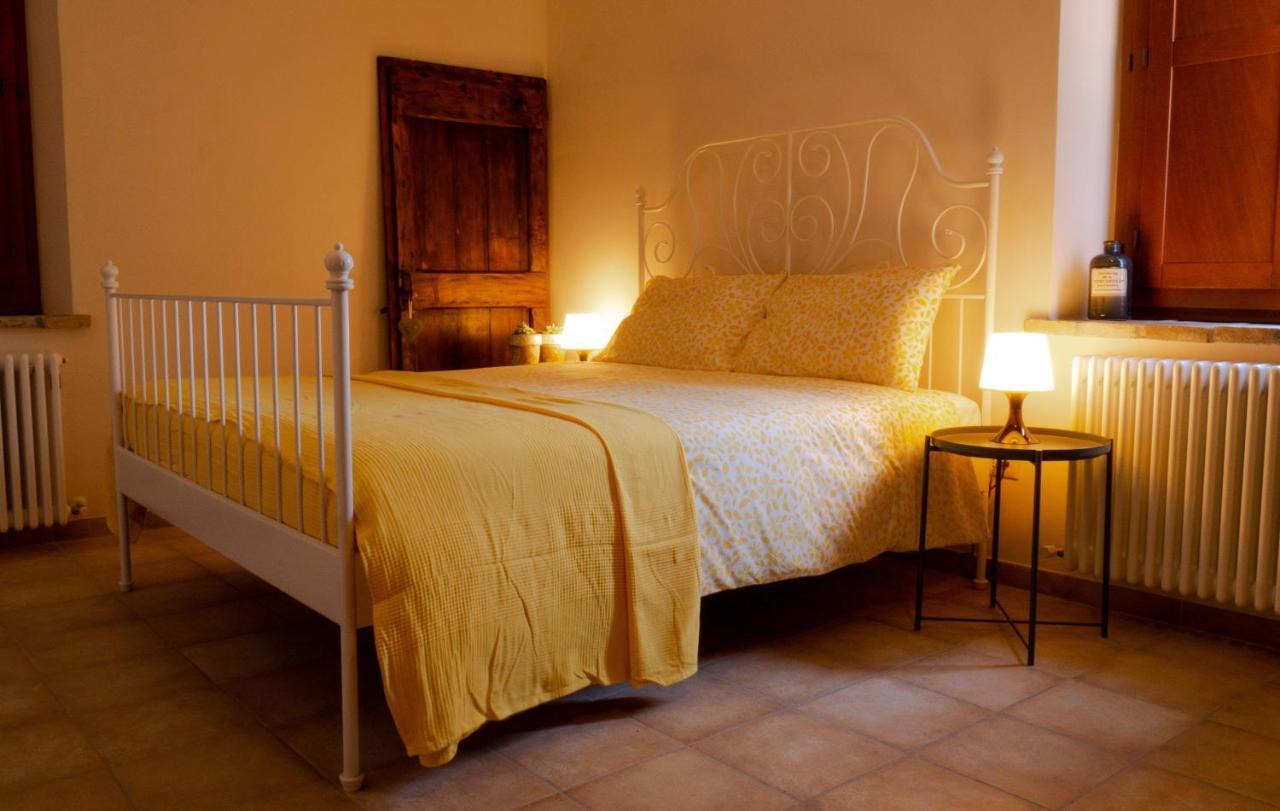 B & B La Primavera แพร์โกลา ภายนอก รูปภาพ