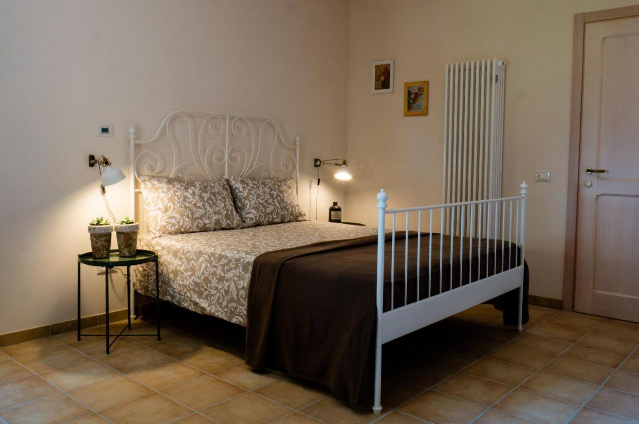 B & B La Primavera แพร์โกลา ภายนอก รูปภาพ
