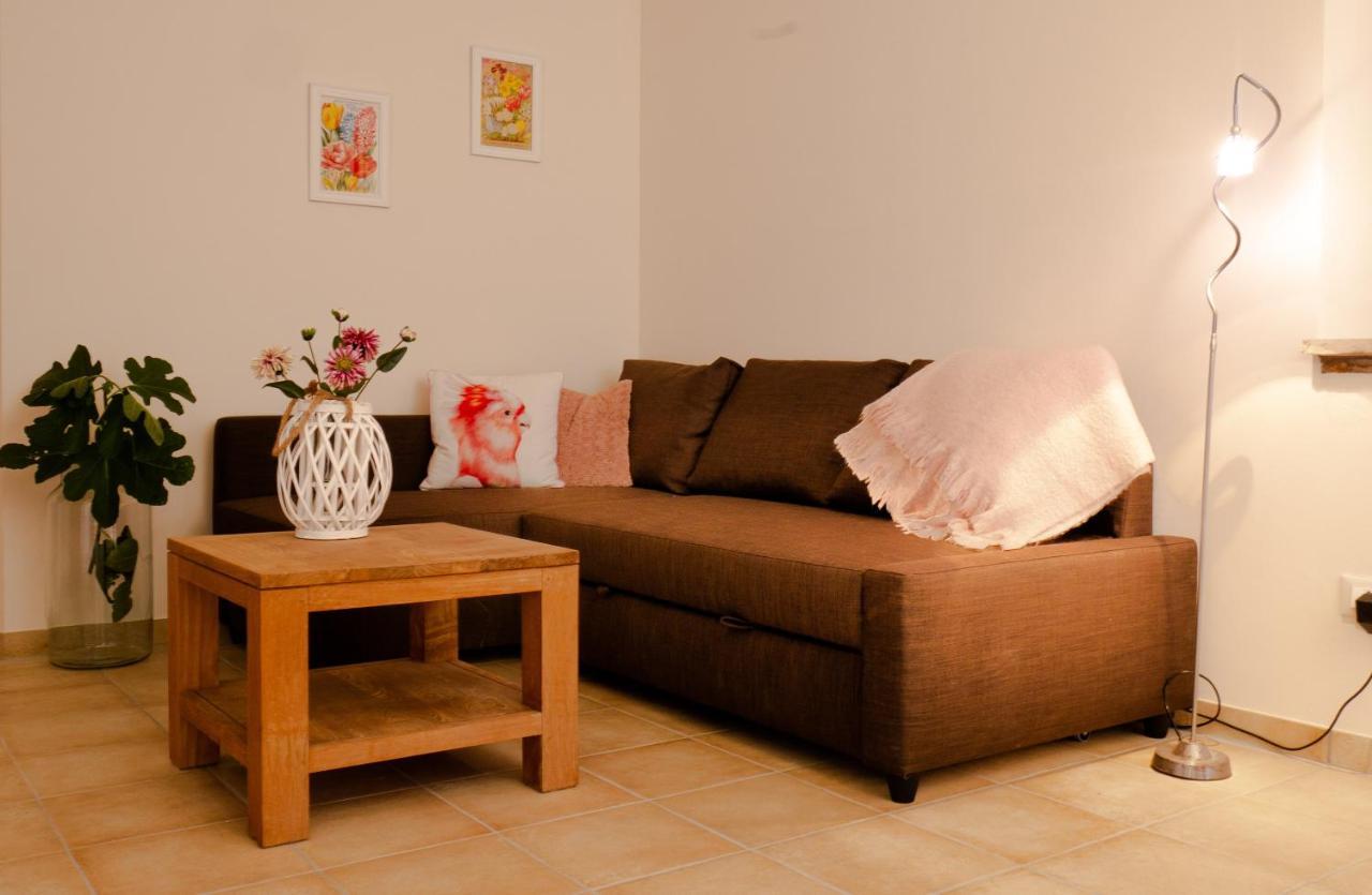 B & B La Primavera แพร์โกลา ภายนอก รูปภาพ