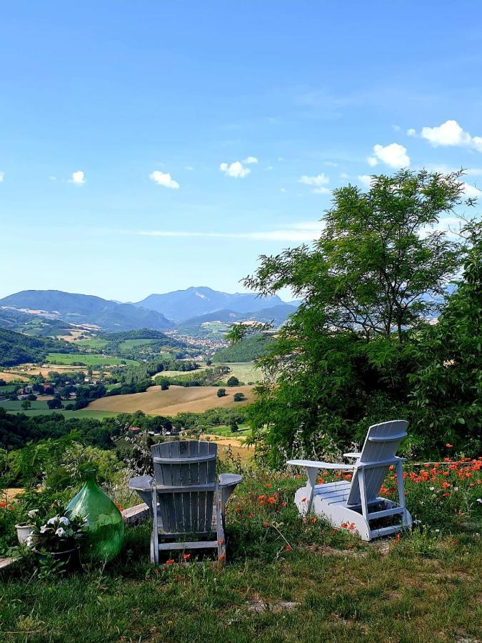 B & B La Primavera แพร์โกลา ภายนอก รูปภาพ
